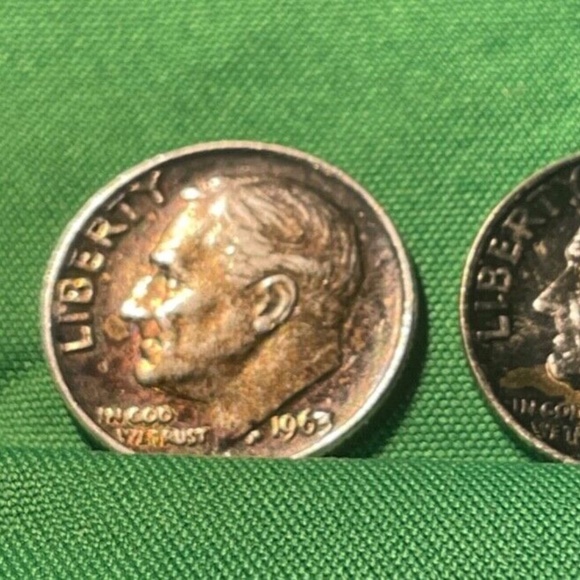 Two 1963 Roosevelt Dimes RF Naturally Toned Brilliant Coins - Picture 1 of 7